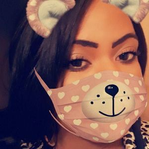 Meet your Posher, Astria